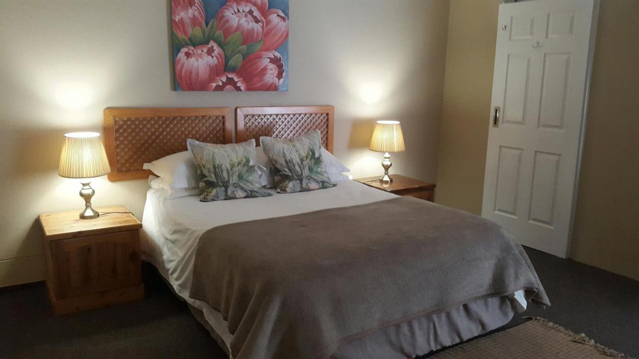 Kleines Nest Bed And Breakfast วัลวิสเบย์ ภายนอก รูปภาพ